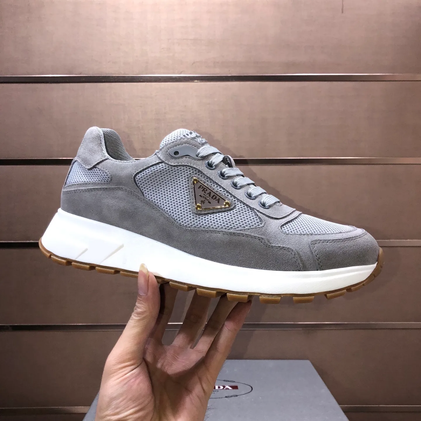 Men's shoes 💰580💰 [PRADA] Top-quality original items, new seasonal styles, high-quality original items, top-level imported calfskin and original imported glue, imported cowhide lining with original cowhide feet, original outsole! Quality guaranteed! Code 38-45 (45 customized)